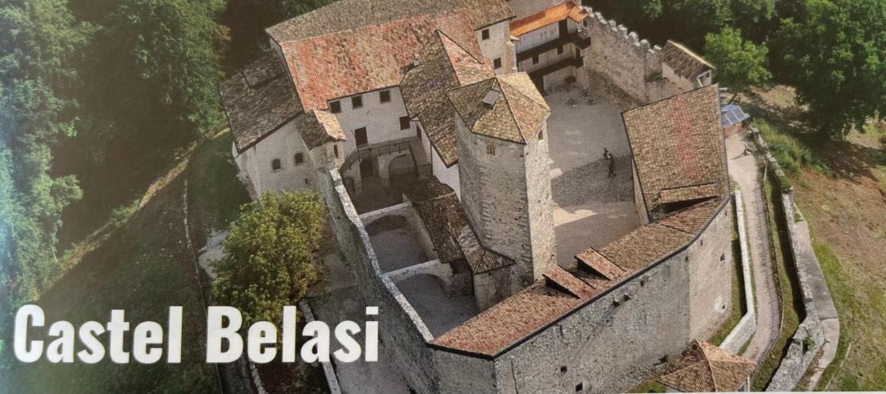 Appartamento Da Romina Con Parcheggio Gratuito Sanzeno Exteriör bild