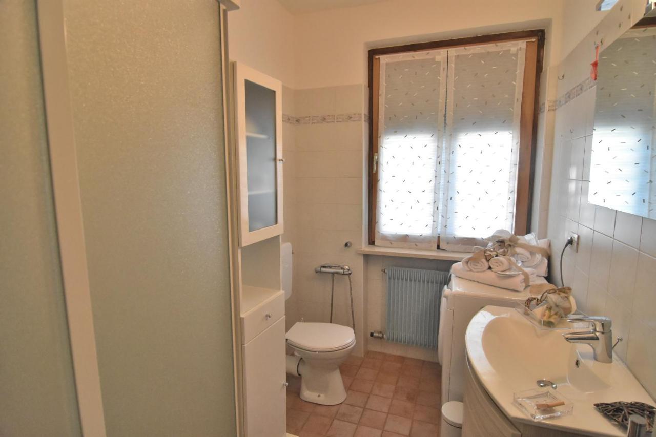 Appartamento Da Romina Con Parcheggio Gratuito Sanzeno Exteriör bild