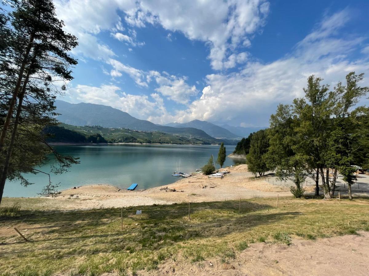 Appartamento Da Romina Con Parcheggio Gratuito Sanzeno Exteriör bild