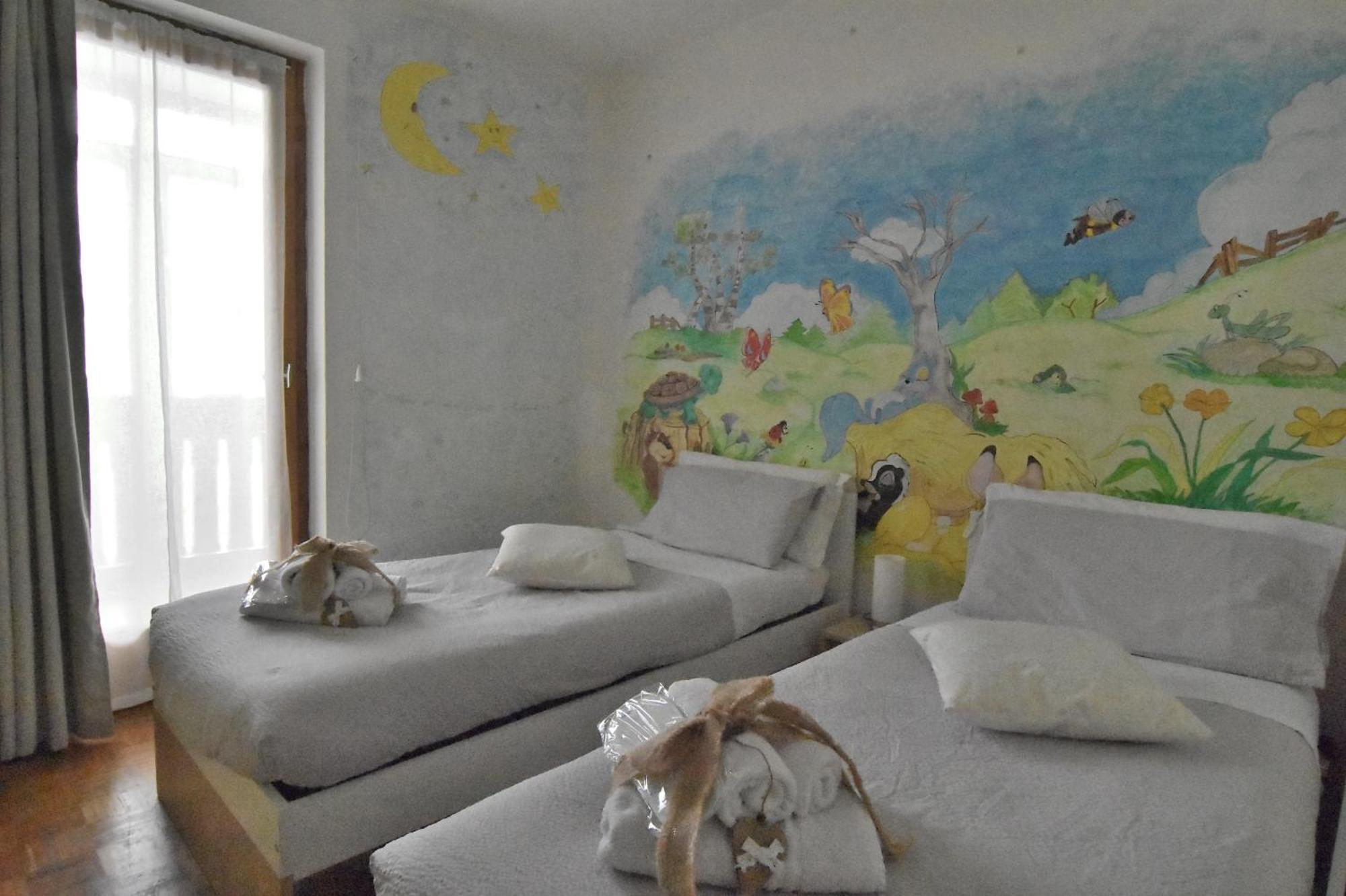 Appartamento Da Romina Con Parcheggio Gratuito Sanzeno Exteriör bild